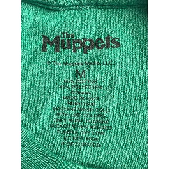 The Muppets Kermit the Frog w/ Headphones Green Graphic Retro T-Shirt Men's Sz M - Picture 5 of 9